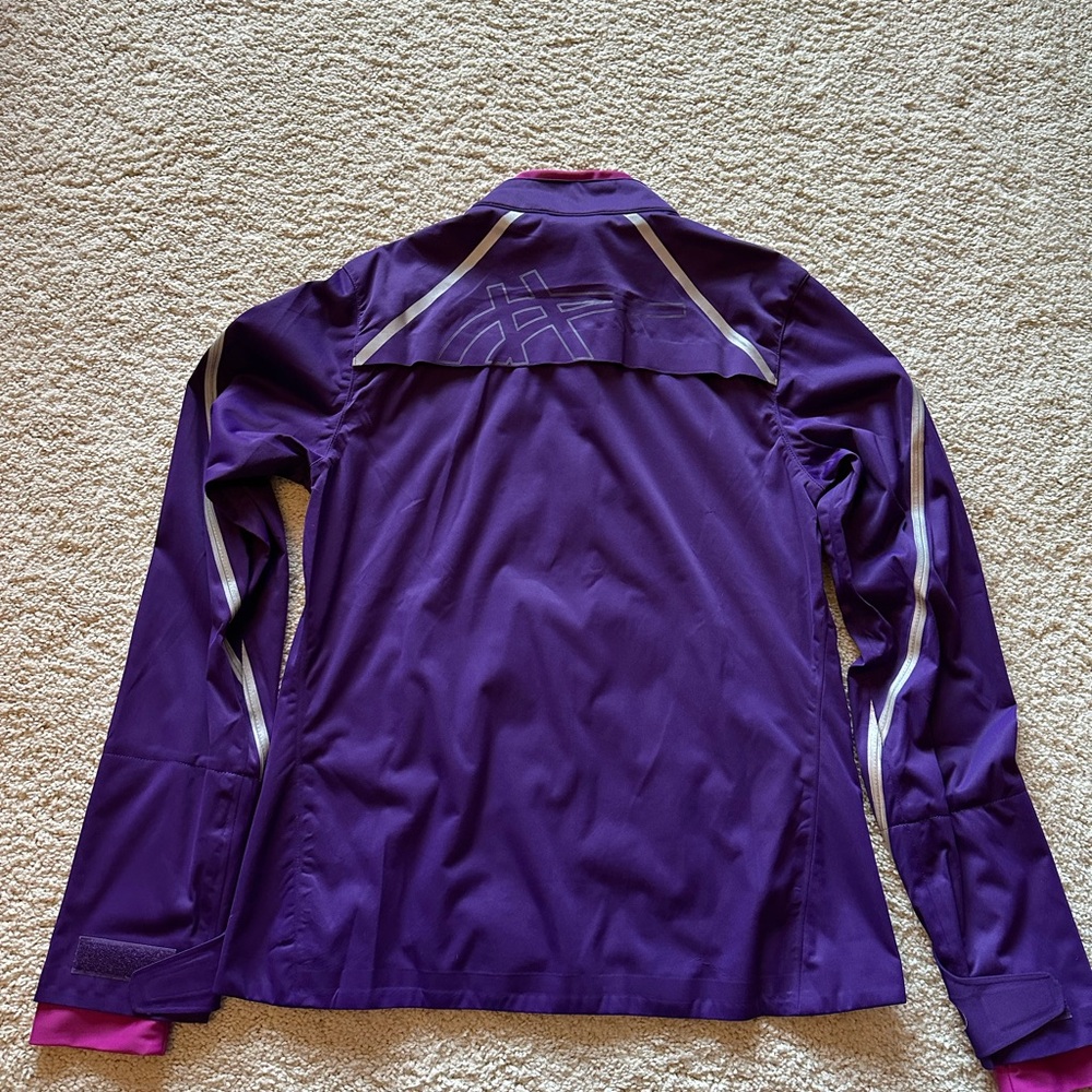 Women’s ASICS Running Jacket - Picture 2 of 4